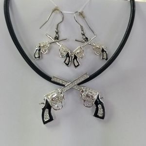 Montana Silversmiths Pistol Pendant & Earring Set